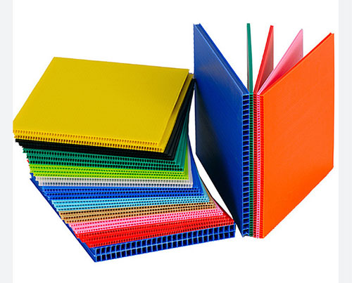 Panneaux Corflute à vendre&nbsp;: Points clés à prendre en compte